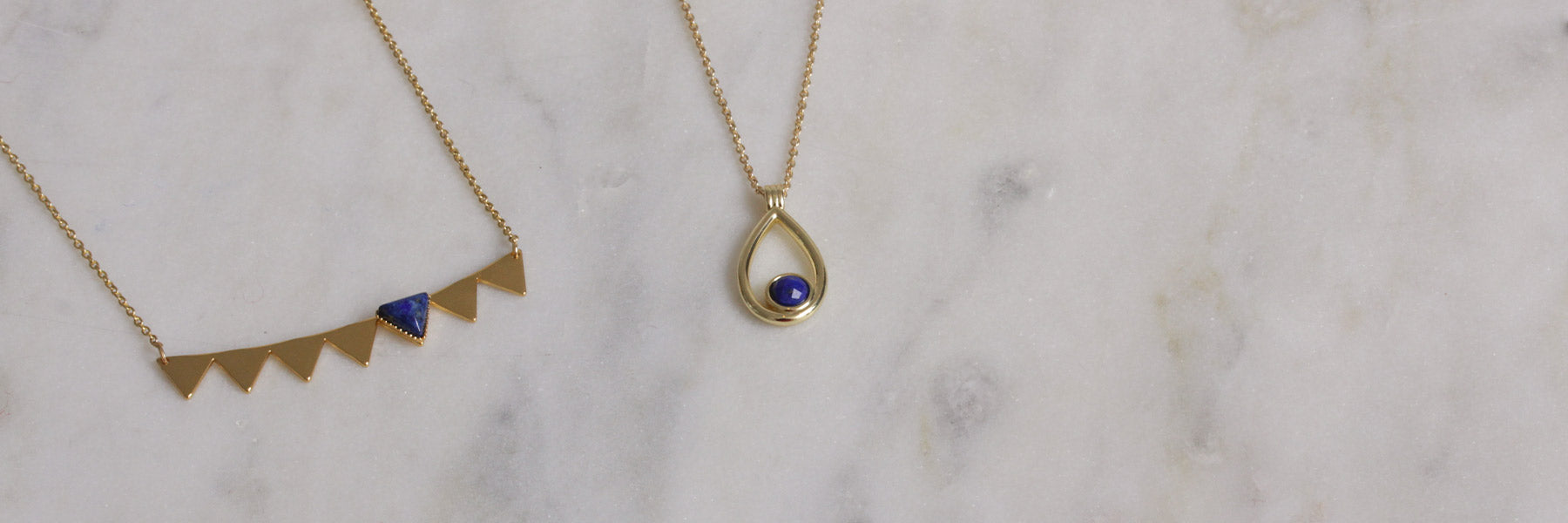 Colliers bleus