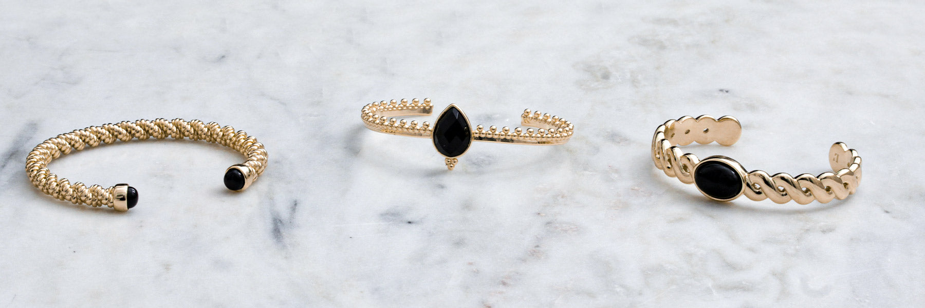 Bracelets noirs