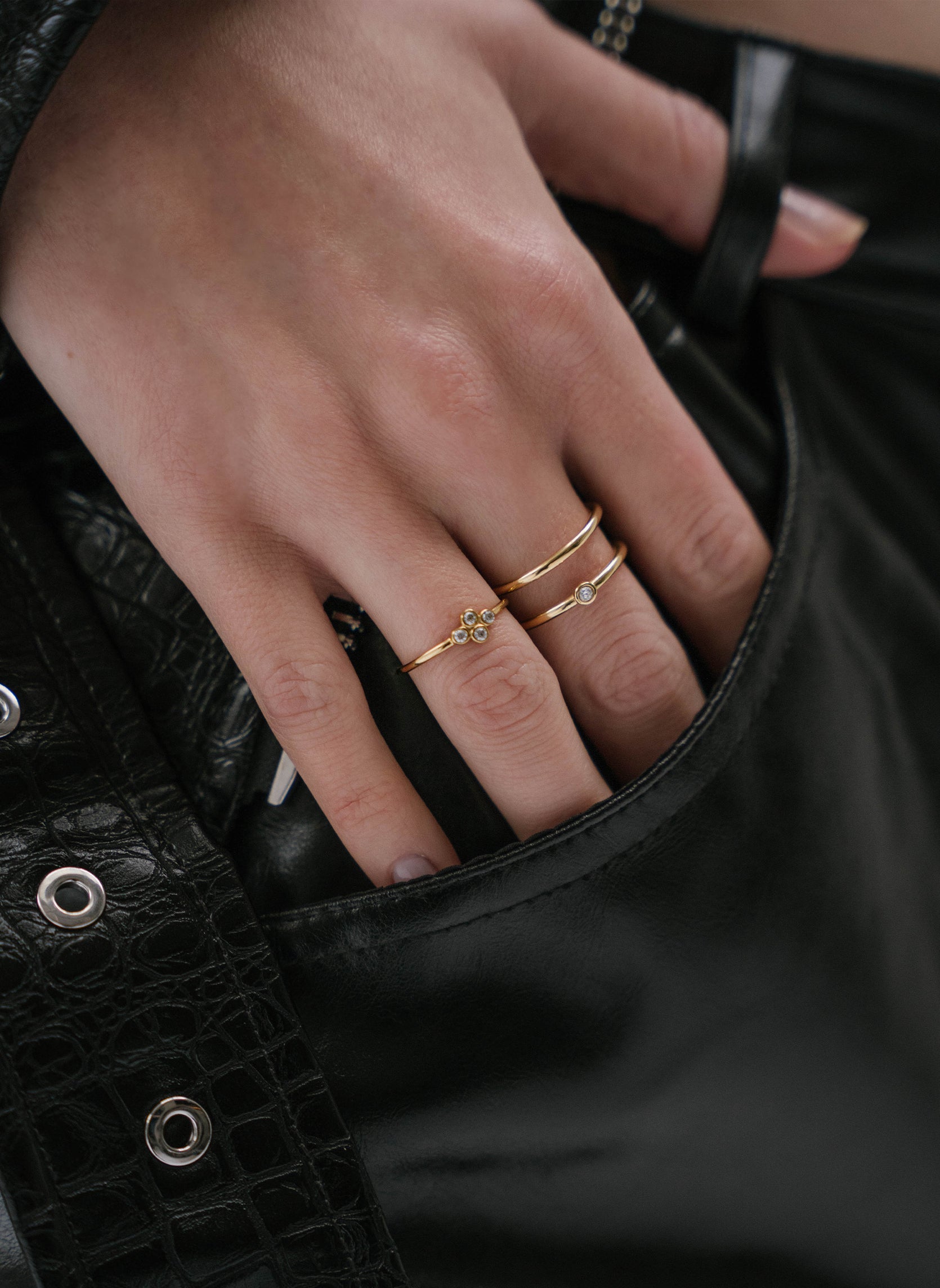Thin ring Mercure